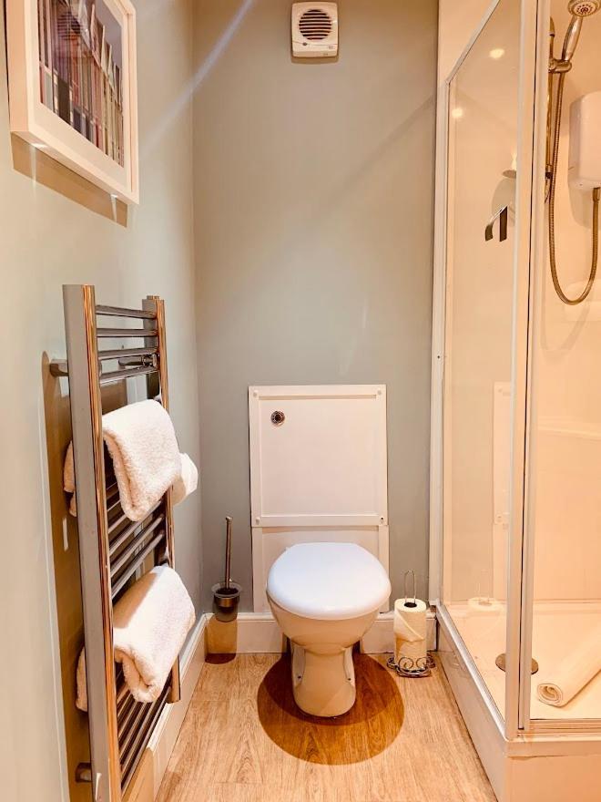 Royal Mile Apt, Just 1 Min From Edinburgh Castle! Exterior photo