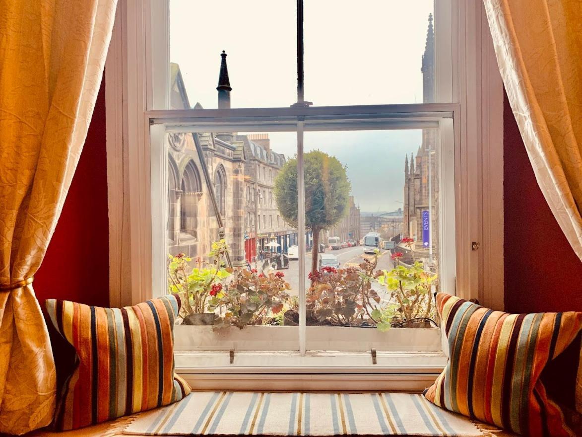 Royal Mile Apt, Just 1 Min From Edinburgh Castle! Exterior photo